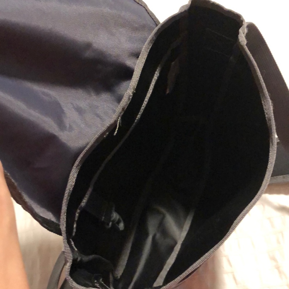 Messenger Bag - Picture 4 of 7